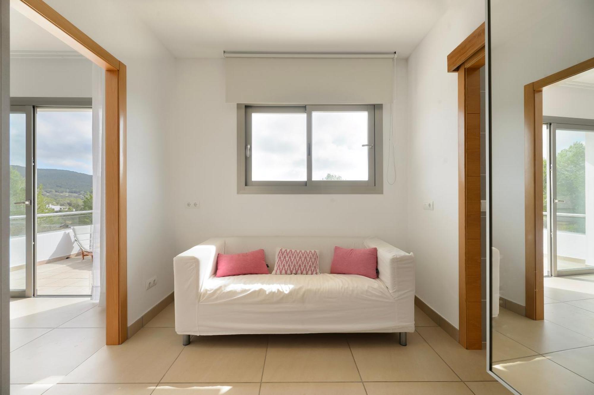 New! Es Redo-spacious & Relax *