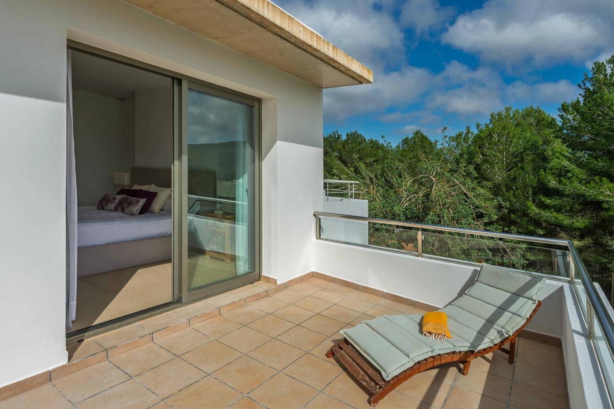 Villa New! Es Redo-spacious & Relax
