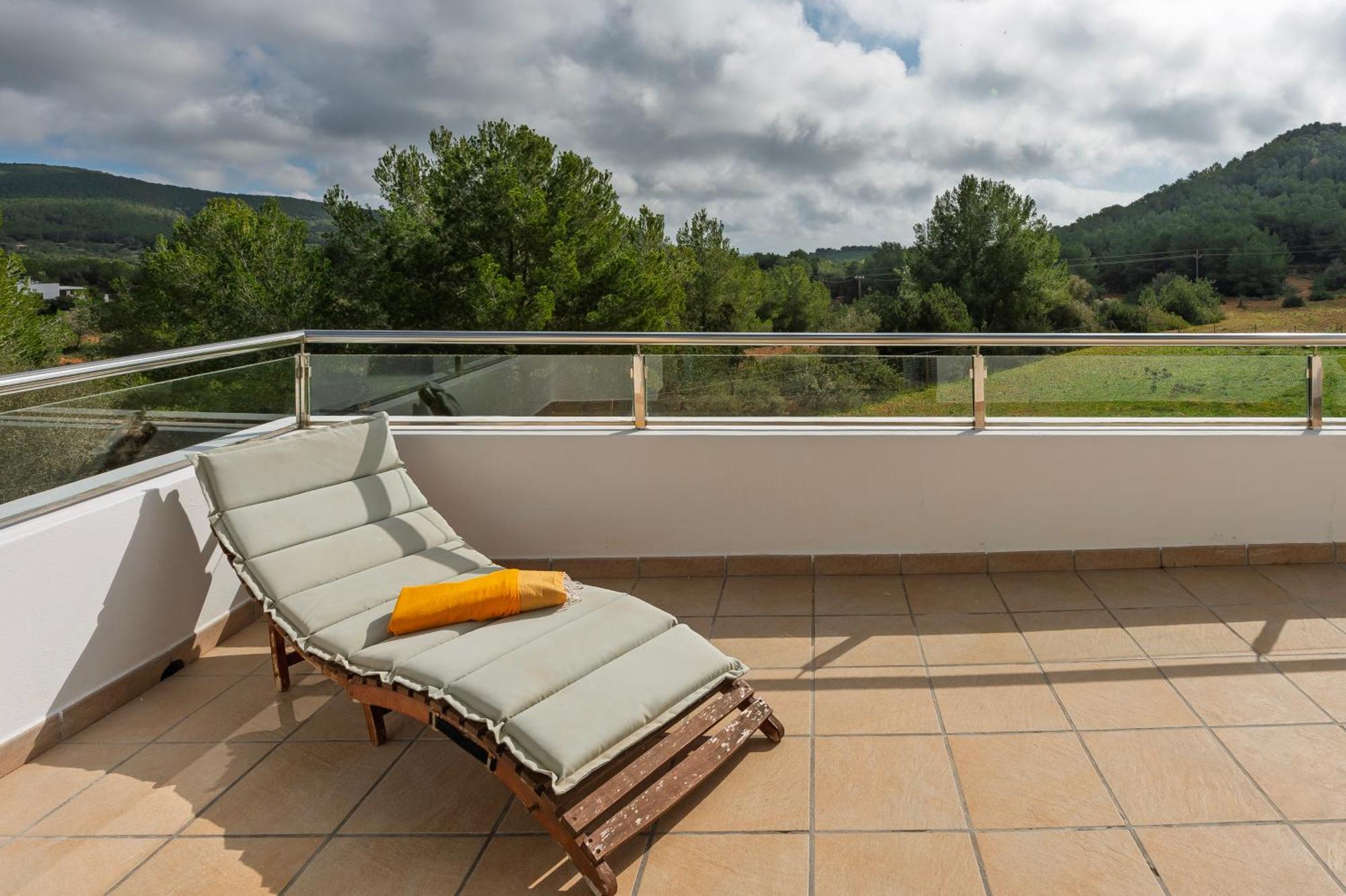Villa New! Es Redo-spacious & Relax *