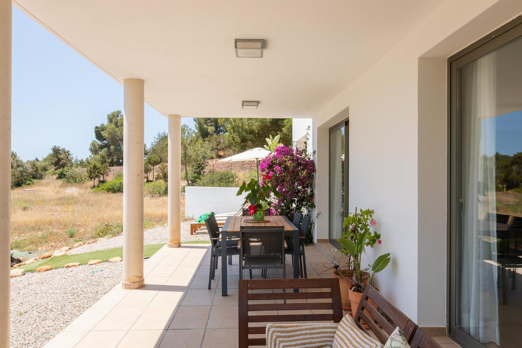 Villa New! Es Redo-spacious & Relax